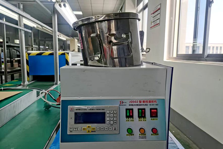 數控灌膠